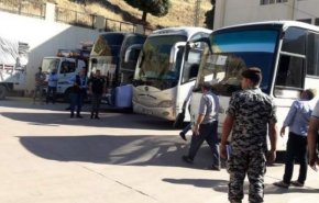 شاهد.. دفعة جديدة من النازحين تصل الى سوريا