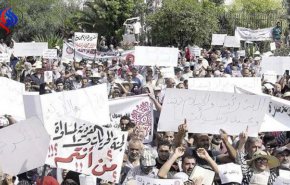 احتجاجات تونس.. والسبسي يحسم موقفه بشأن المساواة