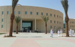سخرية وسخط بالسعودية من ترحيب جامعات محلية بمبتعثي كندا
