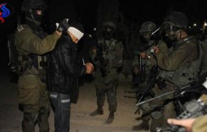 الاحتلال يعتقل 4 شبان من 