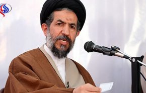 خطيب جمعة طهران: النظام السعودي يداه ملطختان بدماء اطفال اليمن