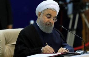 الرئيس الإيراني يهنئ بانتخاب رئيس وزراء باكستان الجديد