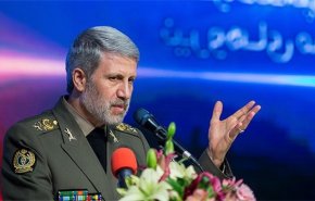 وزير الدفاع: اولويتنا الصواريخ وسنعرض مقاتلة جديدة قريبا