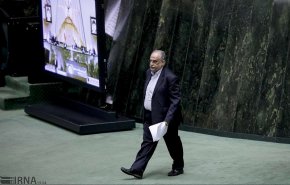 تسليم طلب استجواب وزير الاقتصاد لهيئة رئاسة البرلمان