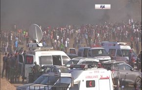 شاهد.. مليونا غزاوي ينتفضون على اسلاك العدو الاسرائيلي