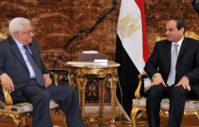 عباس والسيسي يبحثان المصالحة الفلسطينية هاتفيا