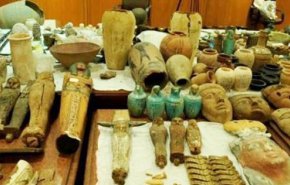 العراق... اعتقال عصابة لتهريب الاثار بحوزتهم قطع اثرية 