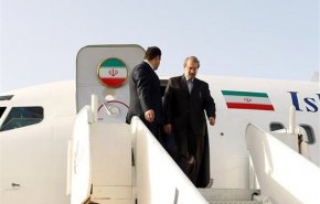 لاريجاني يصل الى بيلاروسيا قادما من روسيا