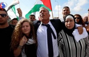 الاحتلال يمنع عهد التميمي وعائلتها من السفر الى ايران