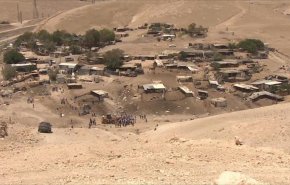 الاحتلال يغلق الطرق المؤدية إلى 