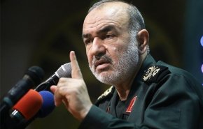ثقافة عاشوراء ضاعفت عزة واقتدار ايران