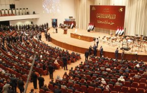 نائب عراقي يتوقع تأجيل جلسة البرلمان اليوم