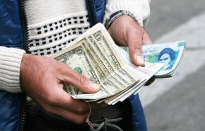الريال الايراني يواصل التعافي أمام الدولار

