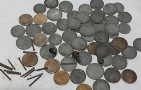 ياباني يبتلع 8 كلغ من القطع النقدية