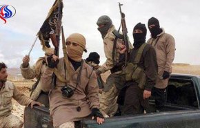 مجموعات مسلحة تسلم سلاحها الثقيل في ادلب

