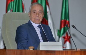 مهلة لرئيس برلمان الجزائر للاستقالة.. وسيناريوهات لإنهاء الازمة