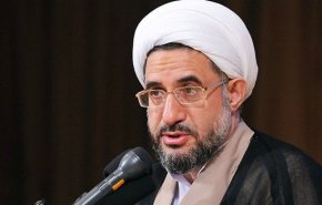 اية الله اراكي: الارهاب الاقتصادي اخطر من الارهاب العسكري