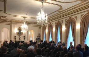 اجتماع آفاق وتنمية العلاقات التجارية بين ايران وبريطانيا