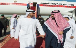  يني شفق: على بن سلمان وبن زايد التنحي فورا