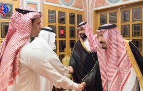شاهد.. عائلة خاشقجي تُجبر على لقاء الملك سلمان وإبنه!