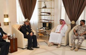 قطر والجزائر تعززان العلاقات في المجال العسكري