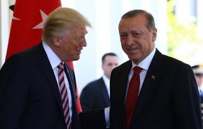 ترامب يقول إن تسليم غولن لتركيا غير مطروح حاليا