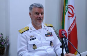 قائد البحرية الايرانية: تدشين مدمرة وغواصة ايرانيتين الاسبوع المقبل