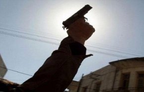 عريس يتعرض لإطلاق النار بحفل زفافه!
