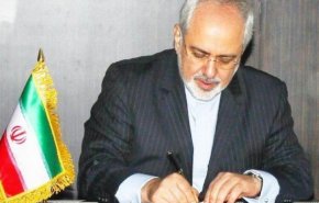 ظريف ينتقد صمت الغرب ازاء الهجوم الكيمياوي للارهابيين على حلب