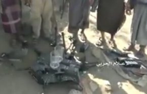 شاهد.. حطام طائرتين جاسوسيتين للسعودية أسقطهما اليمن