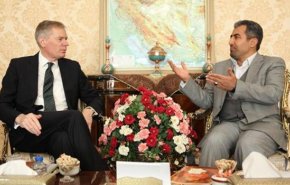 سفير بريطانيا في طهران يؤكد التزام بلده بالاتفاق النووي
