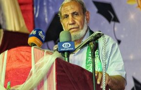 بالفيديو.. الزهار يخاطب الأسرى من داخل زنزانة منديلا