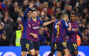 برشلونة يستغل تعثر اشبيلية وينتزع الصدارة