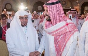 المغامسي يواصل مدح بن سلمان.. وحزين لنعته بـ