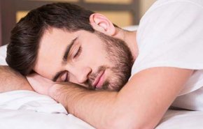 احذر.. النوم على البطن قد يتسبب لك بكارثة