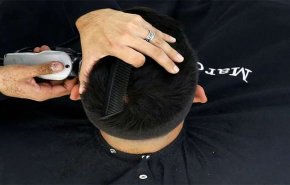 شاهد بالفيديو ...صبي ينجو بأعجوبة من مجزرة الحلاق