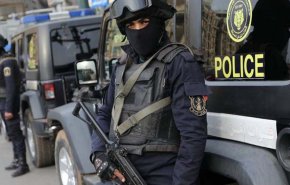 مصر تفرج عن شاب بريطاني من أصول ليبية اتهمته بالتجسس