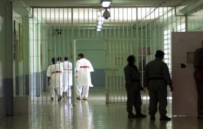 وفاة معتقل سياسي بسجون أبو ظبي بعد تعذيب مروع