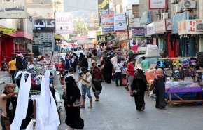 شاهد؛ هدوء حذر يخيم على الحديدة بعد ليلة حامية
