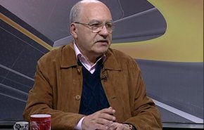 شاهد بالفيديو..هكذا تخلى ترامب عن 
