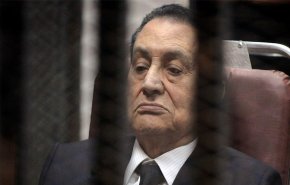 ​​​​​​​مبارك: أريد إذنا من السيسي لأكشف هذه المعلومات!