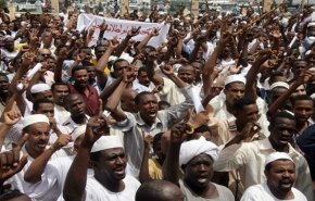 إغلاق عدد من المصارف الكبرى وسط الخرطوم بالسودان