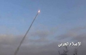 إطلاق 8 صواريخ 