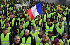 توقيف 167 متظاهرا بباريس في الحراك التاسع لـ