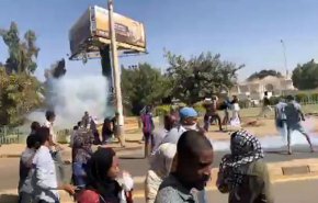 الاتحاد الأوروبي يعلق على احتجاجات السودان و هذا ما دعا اليه!