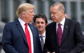 ترامب: سندمر تركيا إذا هاجمت الأكراد في سوريا