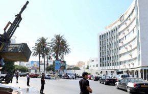 تعرض السفارة اللبنانية في ليبيا الى اعتداء + صورة