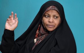 اميرکا الکذابة تصب جام غضبها علی المذيعة مرضية هاشمي 