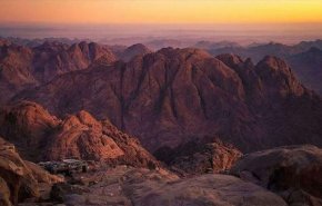 مشروع نيوم السعودي..هل يهدد موقعا مقدسا يتعلق بالنبي موسى(ع)؟!