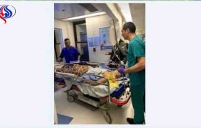 الاحتلال يعتقل طفلا بعد إصابته بالرصاص ويقيده بالسرير
